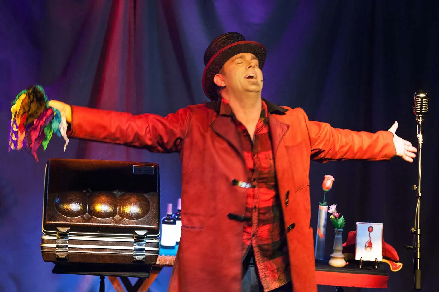 Billy Bluff mago para fiestas en colegios y AMPAs