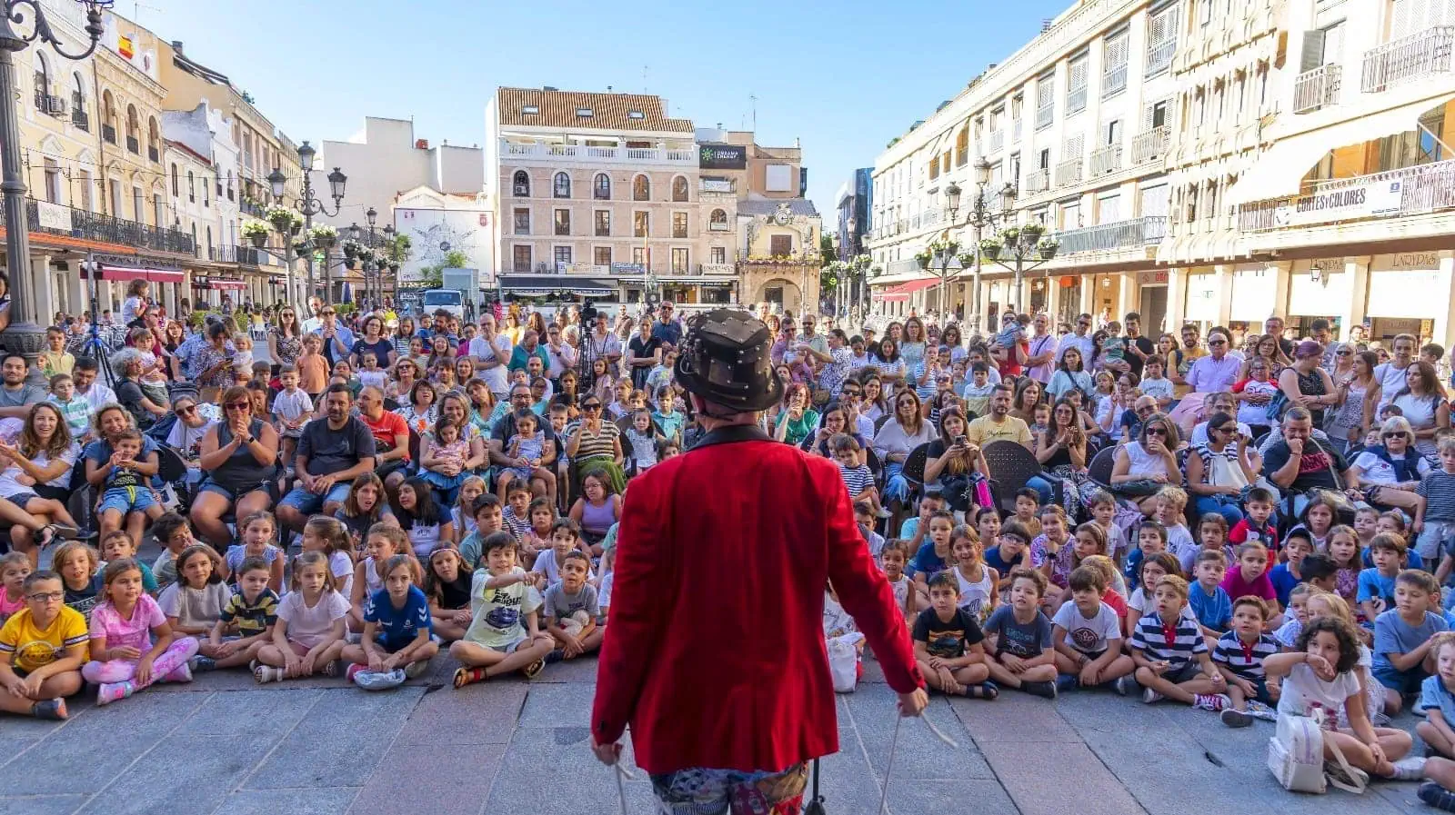 Billy Bluff mago para fiestas infantiles con humor en Madrid